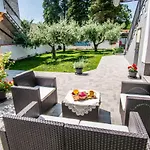 House Nada * Muntić