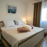 House Nada *